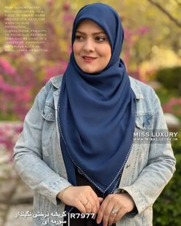 روسری مجلسی کرپ کریشه سرمه ای R7977
