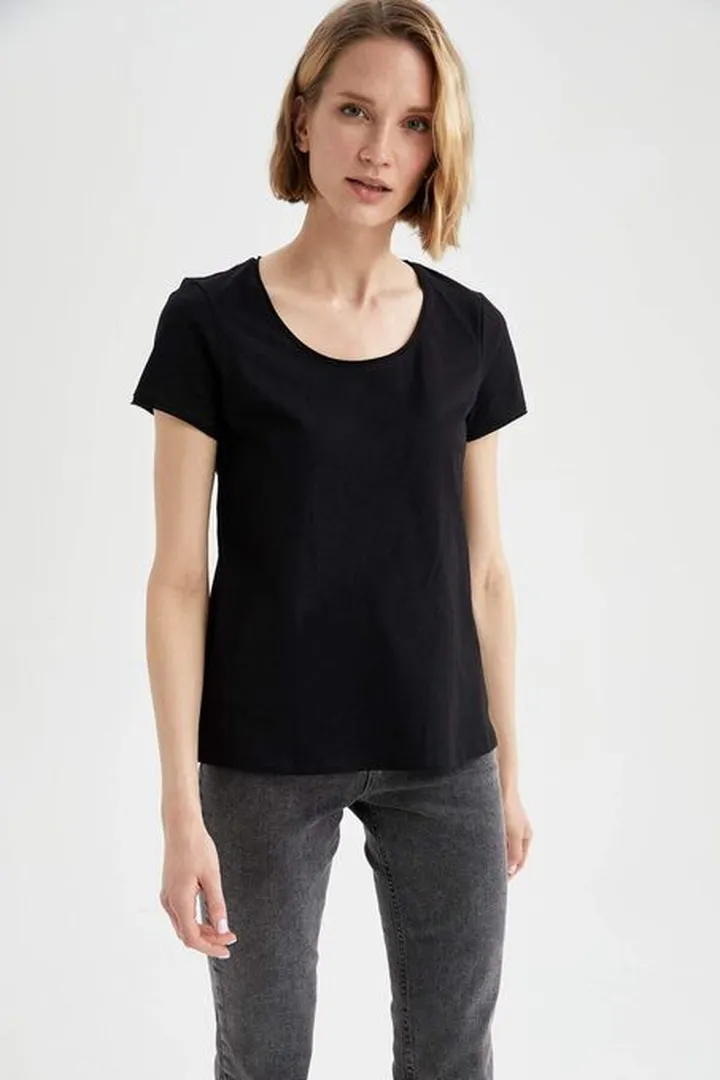 تی شرت آستین کوتاه زنانه دیفکتو