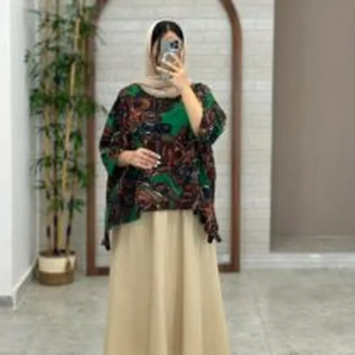 کراپ سایه سبز قهوه ای طرح چوب