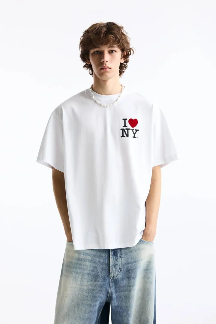 <span class="text-styled__StyledSpan-sc-d280c10c-1 dvOaRP">Pull & Bear< span>تیشرت "I Love NY".