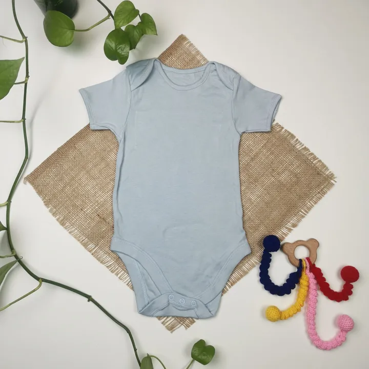 بادی نوزادی آستین کوتاه طرح جلو بسته آبی کمرنگ رنگ – 12-24 ماه