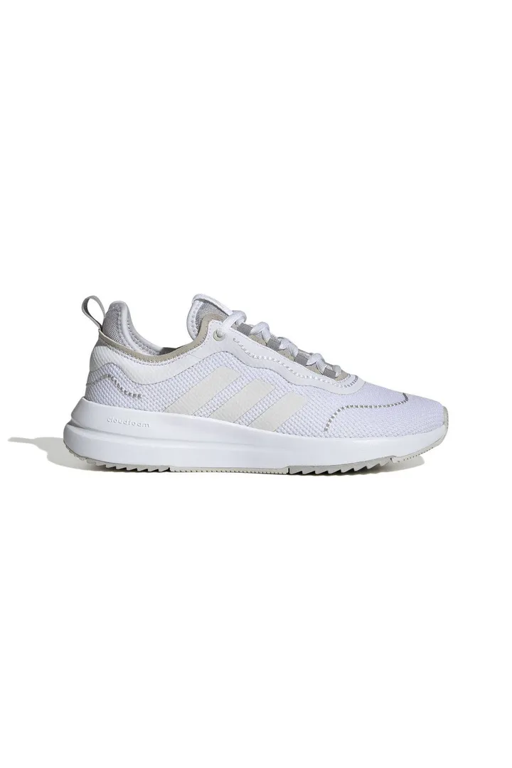 <span class="text-styled__StyledSpan-sc-d280c10c-1 dvOaRP">adidas< span>کفش دویدن فوکاسا -