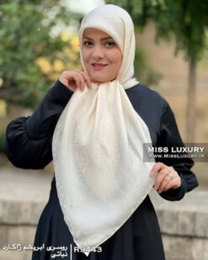 روسری ابریشم ژاکارد نباتی R9443