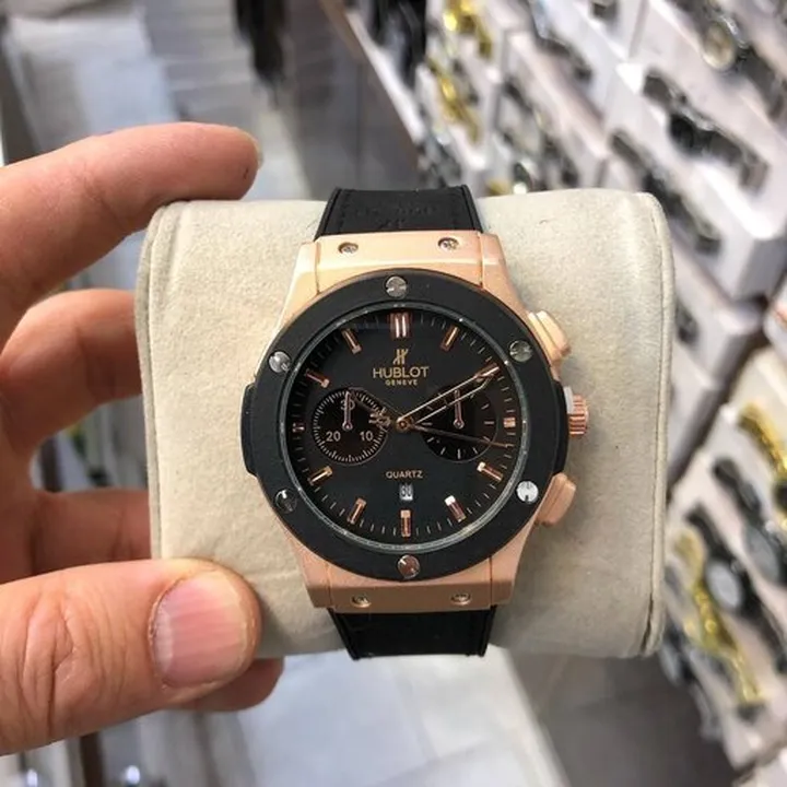 ساعت مچی مردانه هابلوت Hublot  در رنگبندی 