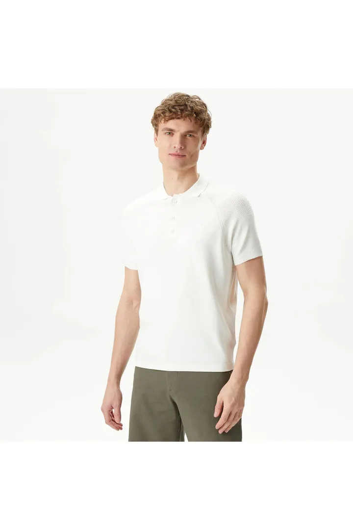 <span class="text-styled__StyledSpan-sc-d280c10c-1 dvOaRP">Lacoste< span>لباس بافتنی مردانه آستین کوتاه پولو یقه سفید