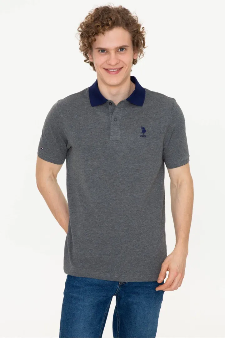 <span class="text-styled__StyledSpan-sc-d280c10c-1 dvOaRP">U.S. Polo Assn.< span>تیشرت مردانه خاکستری