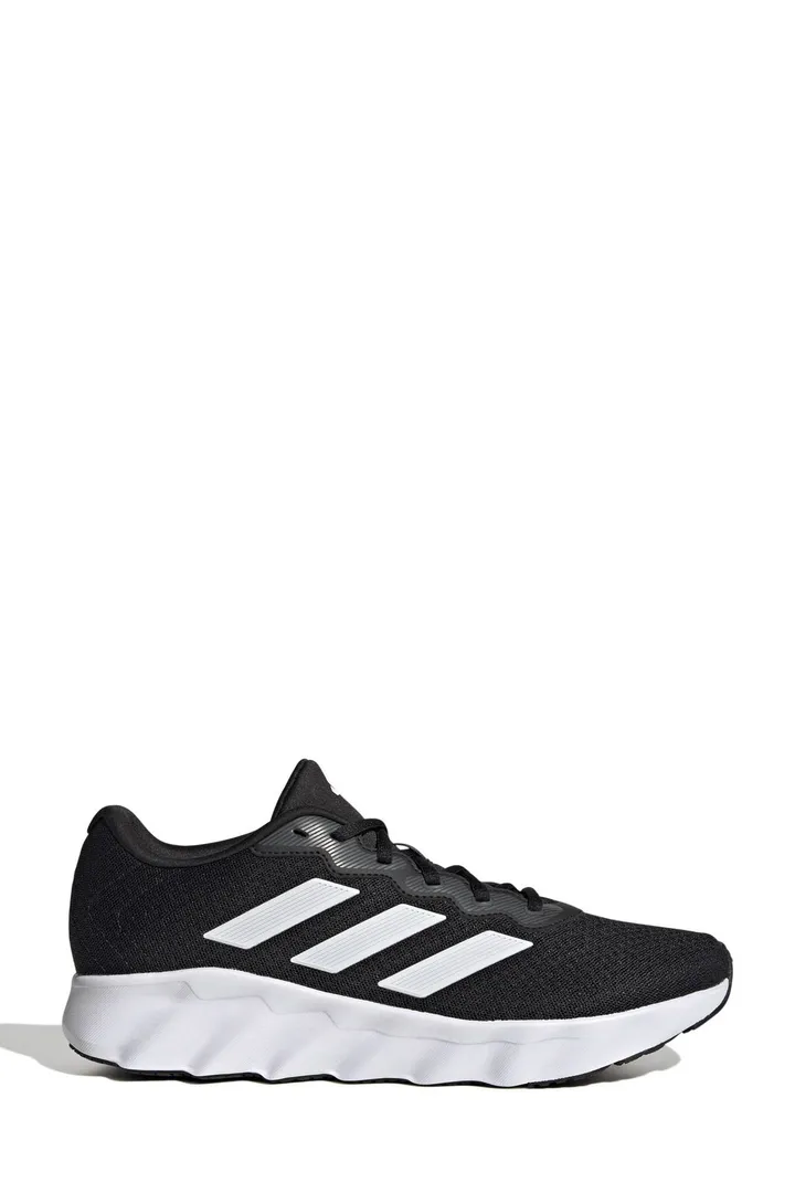 <span class="text-styled__StyledSpan-sc-d280c10c-1 dvOaRP">adidas< span>کفش دویدن زنانه سفید SWITCH MOVE