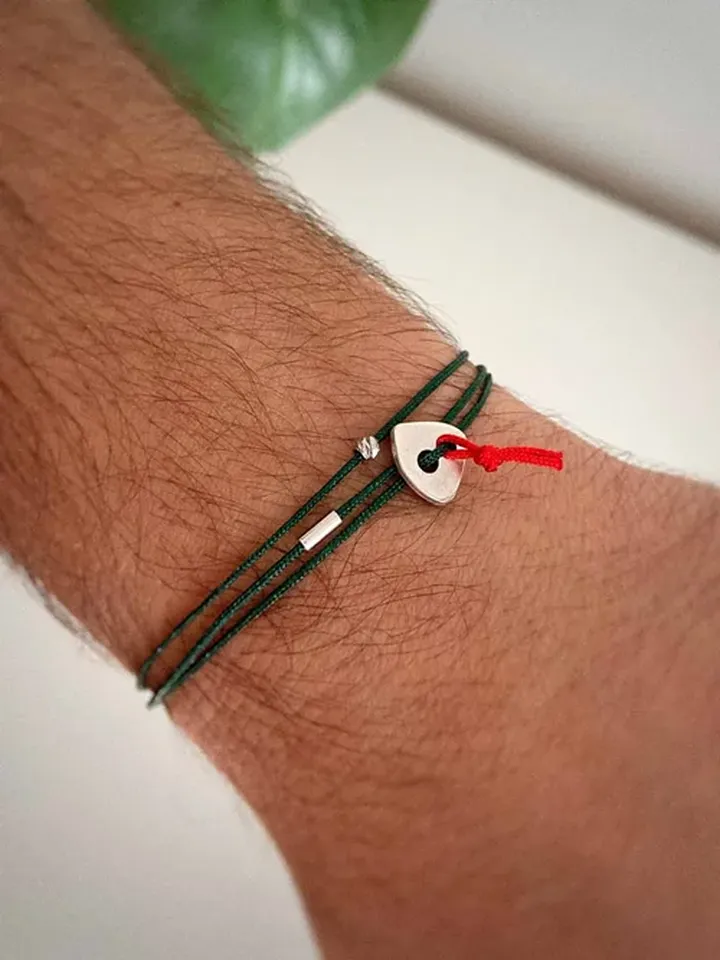 دستبند لاکی دکمه