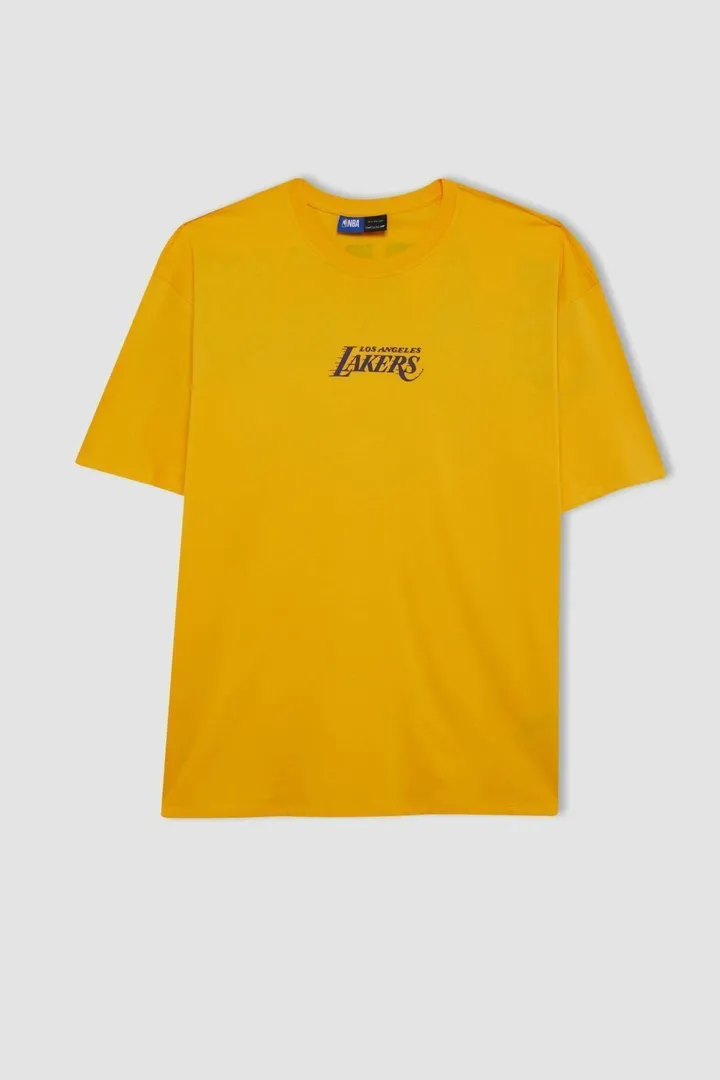 <span class="text-styled__StyledSpan-sc-d280c10c-1 dvOaRP">Defacto< span>تیشرت Fit Nba Los Angeles Lakers Oversize Fit Crew Neck T-shirt C4465ax24hs