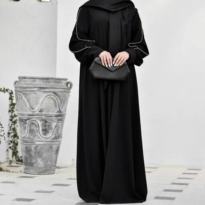 مانتو کوتاه زنانه مدل بهار ژاکارد سوزن دوزی 