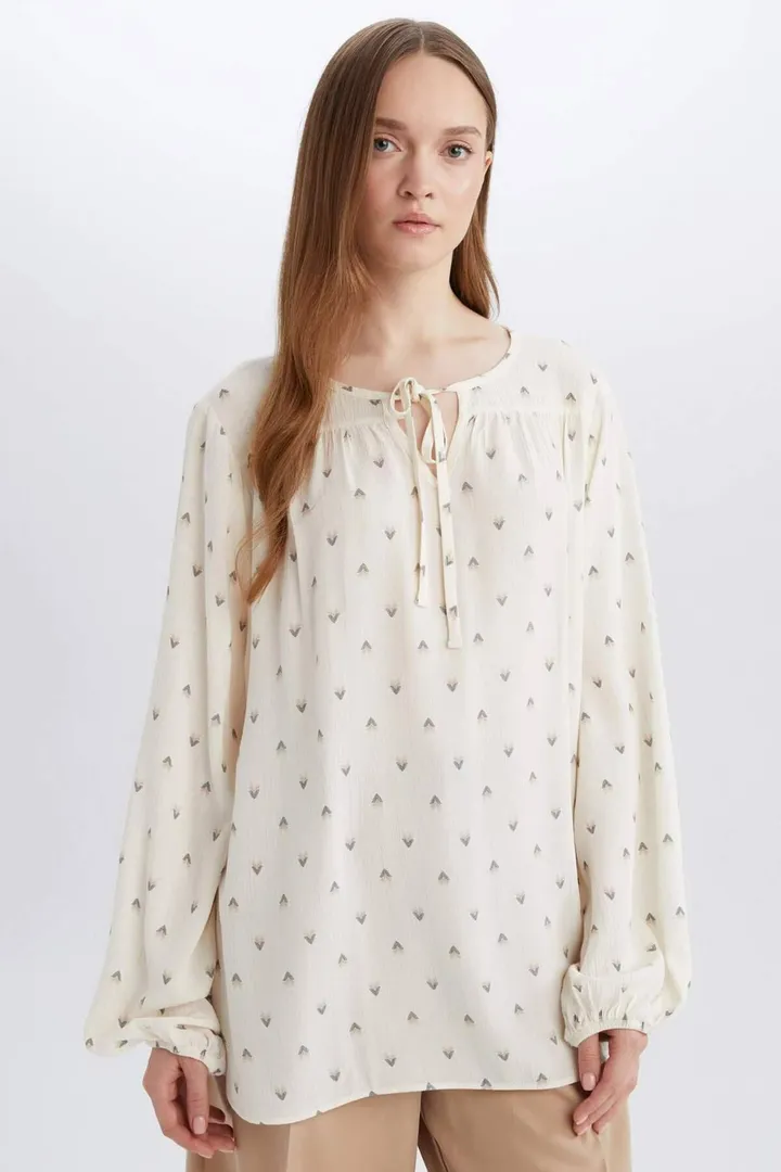 Defactoلباس معمولی Apaş Yaka نقره ای بلوز بلند آستین بلند