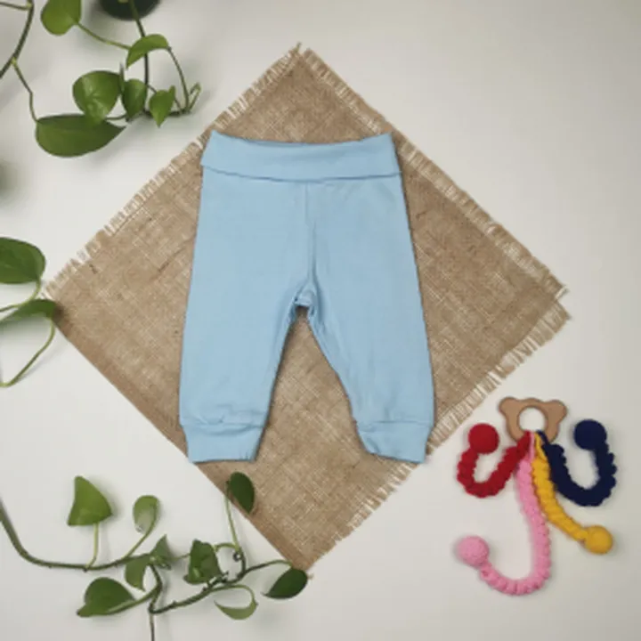 شلوار نوزادی پسرانه اسلش برند h and m طرح کمرکش آبی رنگ – 4 تا 6 ماه