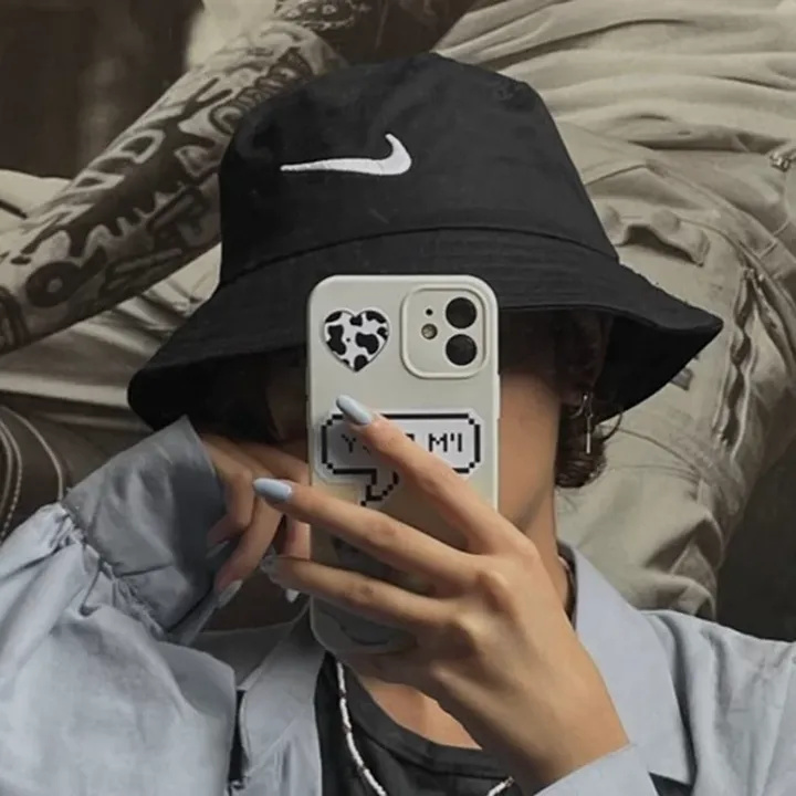 کلاه باکت نایک زمینه مشکی Nike