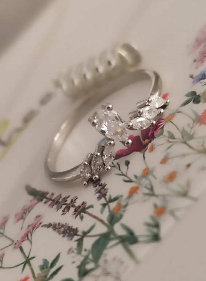 ۰۳۲۸. انگشتر نقره مدل ظریف