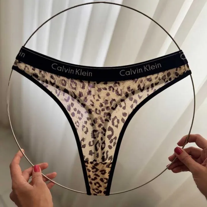 شورت لامبادا زنانه توری کلوین کلاین yeni909