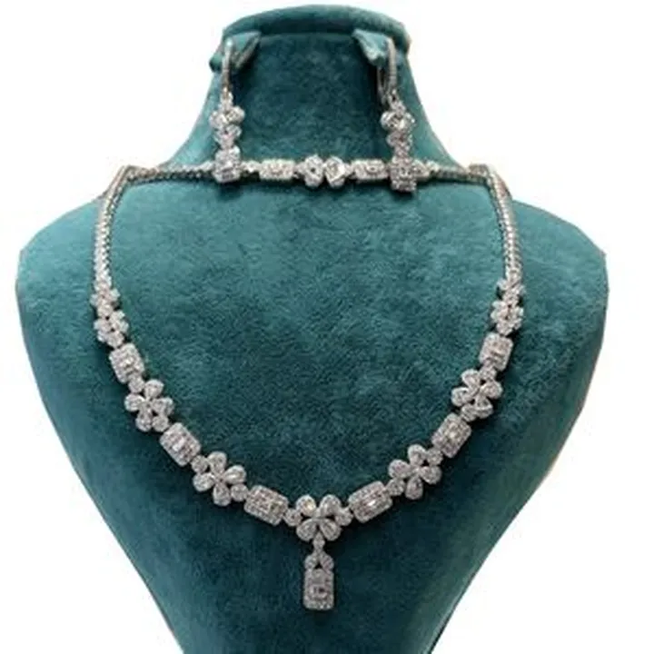 نیم ست نقره زنانه مدل رویال پرنس روکش رادیوم 023-11