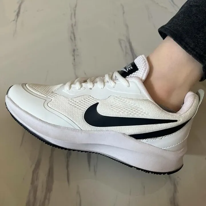 کتونی نایک دخترانه زنانه کفش ونس اسپورت اسپرت سفید مشکی نایکی NIKE شیک طبی لژدار لژ دار نرم سبک رانینگ راحت راح�تی بندی