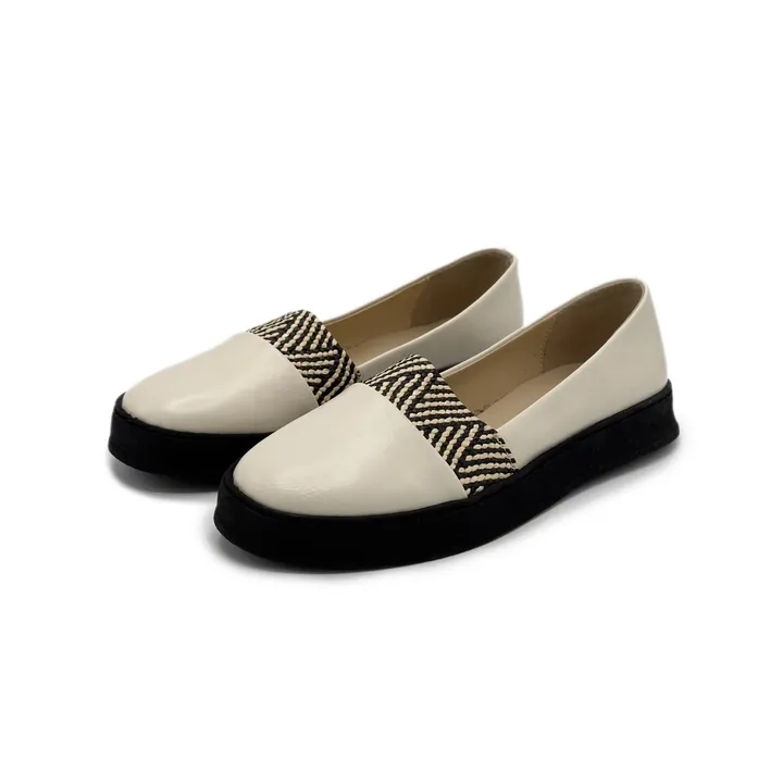 Stradivarius Flat shoes - FCr B80