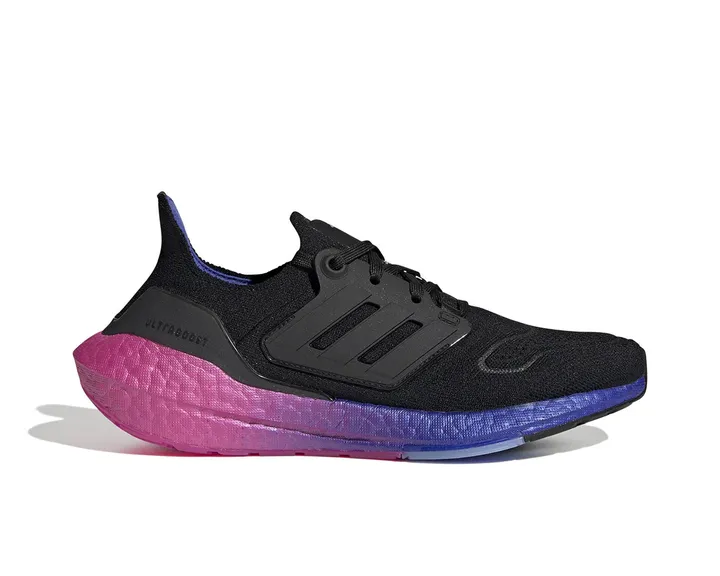 <span class="text-styled__StyledSpan-sc-d280c10c-1 dvOaRP">adidas< span>کفش دویدن Ultraboost 22 W