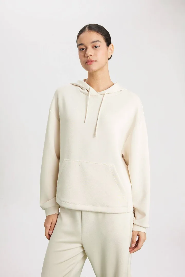 <span class="text-styled__StyledSpan-sc-d280c10c-1 dvOaRP">Defacto< span>پیراهن ورزشی Fit Oversize Fit Hooded Modal Sweatshirt Tyc490ec0236bb8d03