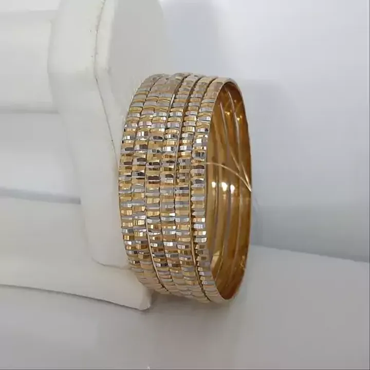 النگو طلاروس وارداتی بسیار با کیفیت سایز 5 کاملا رنگ ثابت ورق بزنید و توضیحات رو بخونید لطفا 