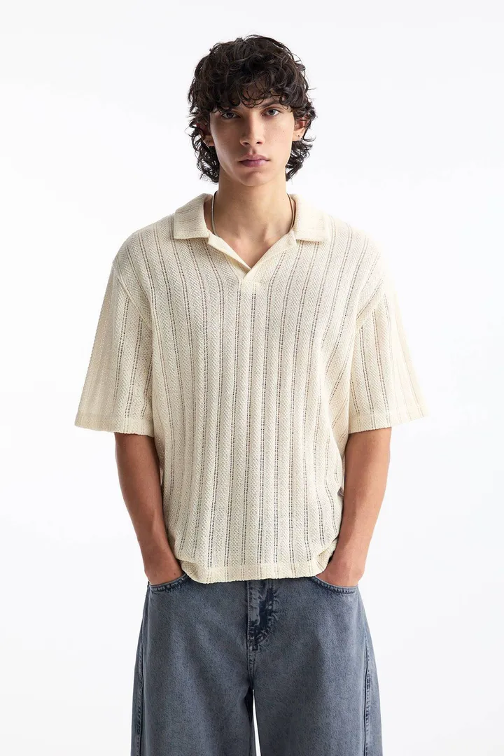 <span class="text-styled__StyledSpan-sc-d280c10c-1 dvOaRP">Pull & Bear< span>تیشرت یقه چوگان آستین کوتاه روباز