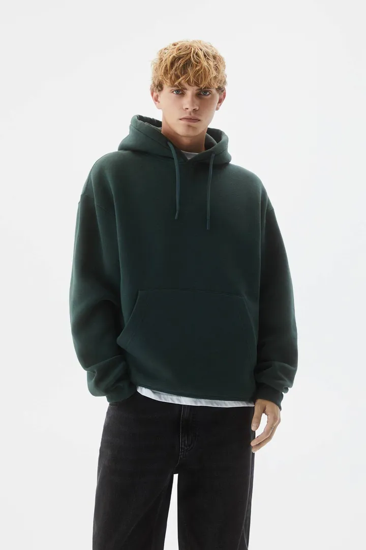 <span class="text-styled__StyledSpan-sc-d280c10c-1 dvOaRP">Pull & Bear< span>سویشرت کلاهدار رنگی اصلی