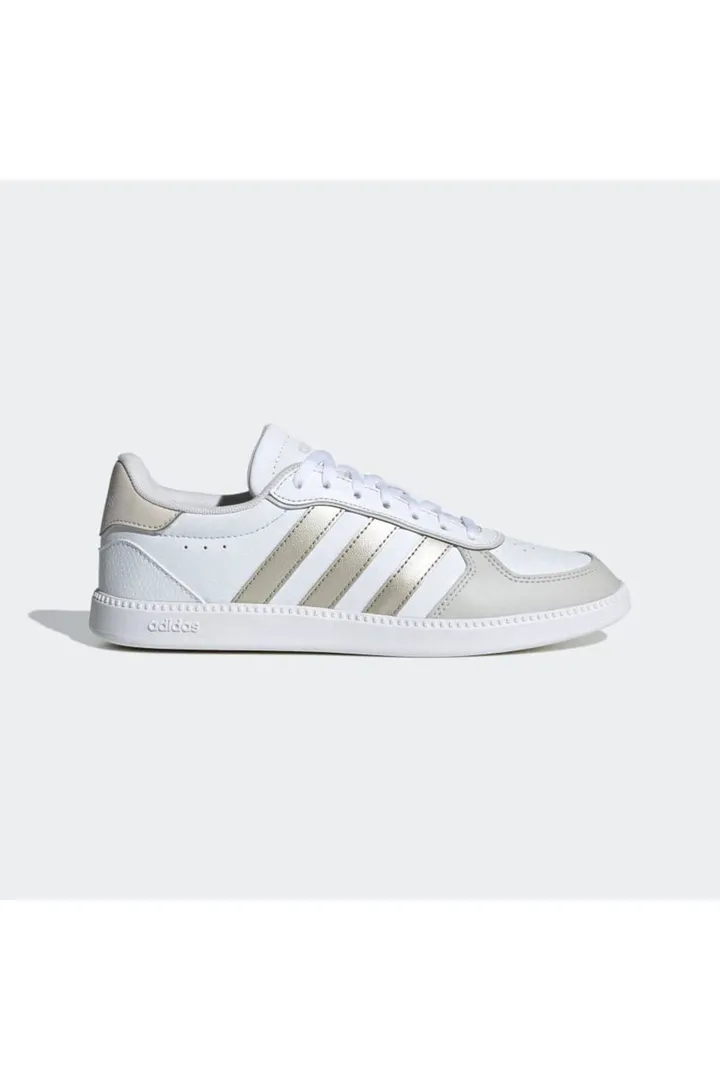 <span class="text-styled__StyledSpan-sc-d280c10c-1 dvOaRP">adidas< span>براق براق