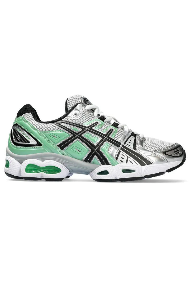 <span class="text-styled__StyledSpan-sc-d280c10c-1 dvOaRP">Asics< span>کفش کتانی زنانه خاکستری ژل نیمباس 9