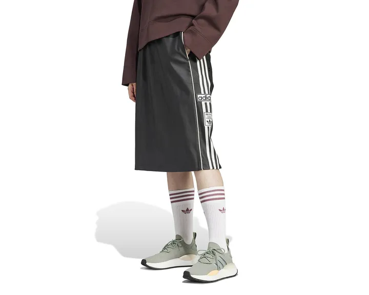 <span class="text-styled__StyledSpan-sc-d280c10c-1 dvOaRP">adidas< span>دامن روزانه Adibreak Skirt