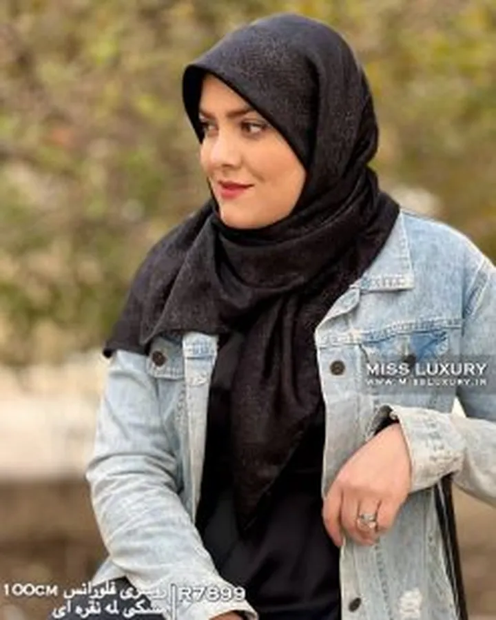 روسری مجلسی فلورانس مشکی لمه نقره ای R7899