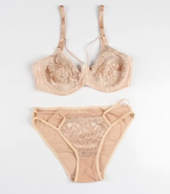 ست سوتین و شورت فنر دار کد 122118