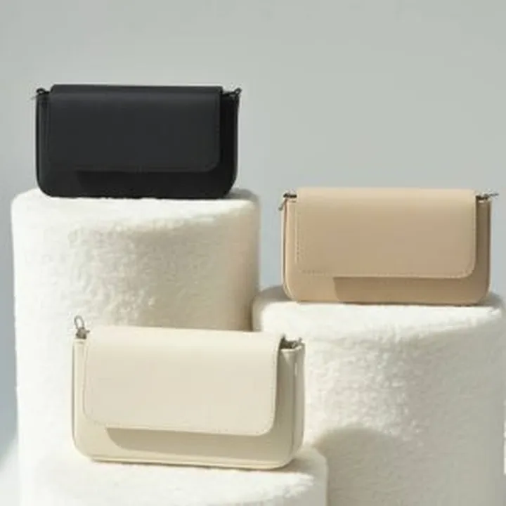 کیف پاسپورتی ساده ۴۴۸۰۰۱۲۲