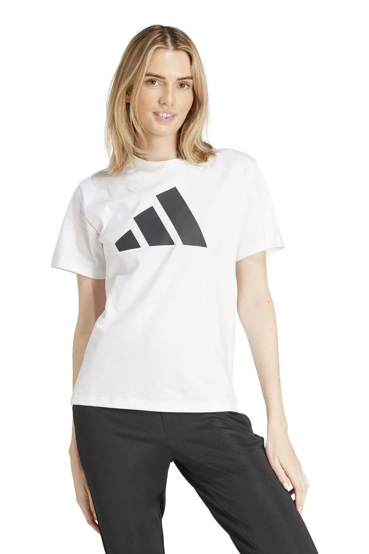 <span class="text-styled__StyledSpan-sc-d280c10c-1 dvOaRP">adidas< span>تیشرت آستین کوتاه زنانه سفید