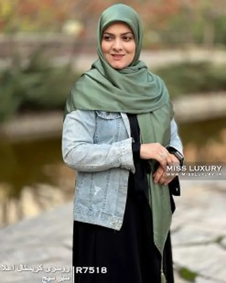 روسری کریستال مجلسی R7518