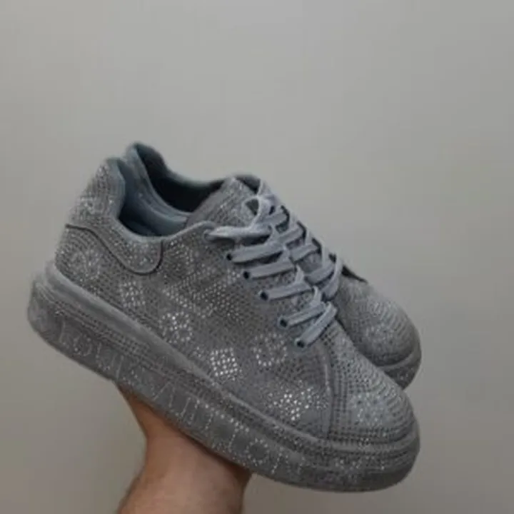 کتونی لوییز ویتون حراجی 116