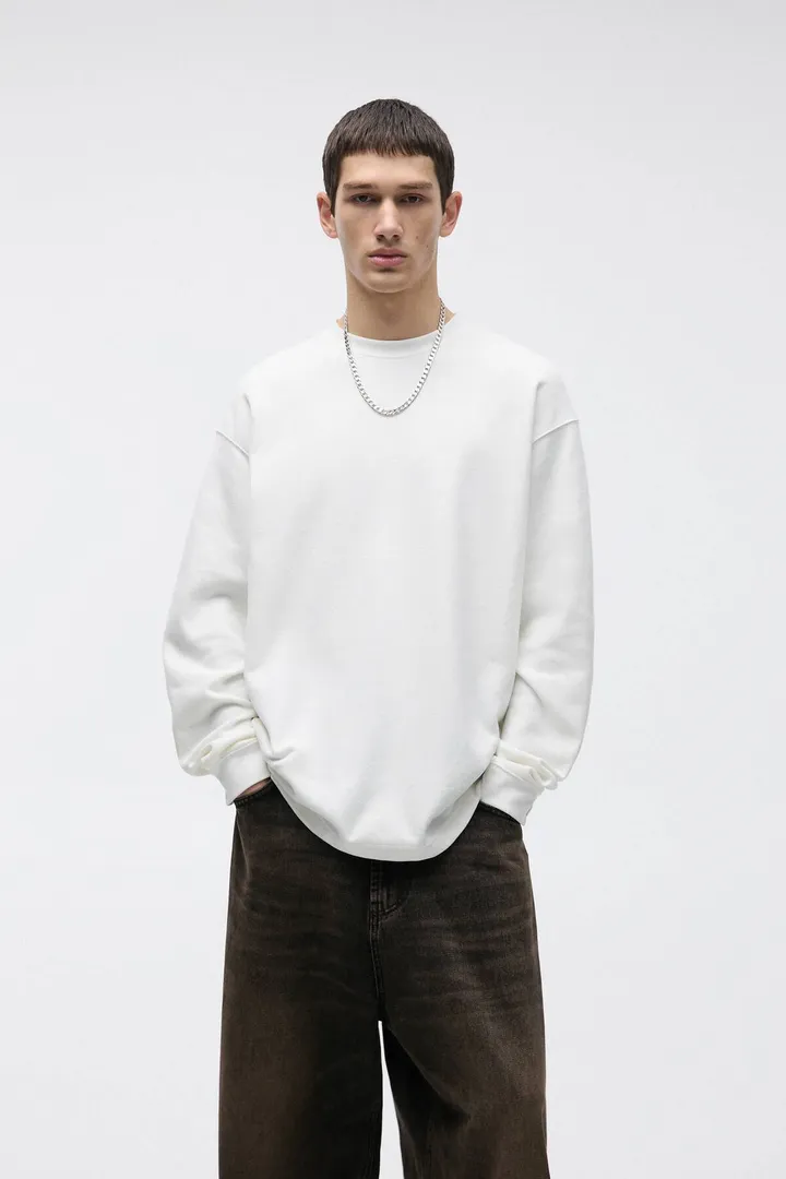 <span class="text-styled__StyledSpan-sc-d280c10c-1 dvOaRP">Pull & Bear< span>تیشرت آستین بلند بافت لیبل مشکی