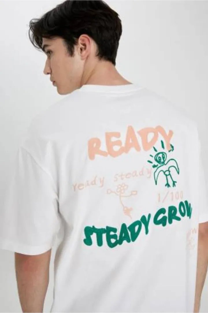 Defactoتیشرت آستین کوتاه چاپی پشت یقه Comfort Fit B4645ax24sp