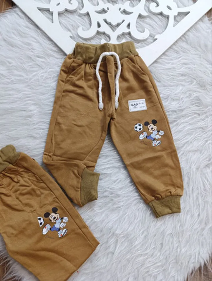 شلوار اسلش پسرانه سایز ۵۰ تا ۶۵ طرح میکی موس رنگ شکلاتی