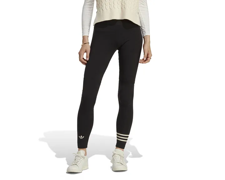 <span class="text-styled__StyledSpan-sc-d280c10c-1 dvOaRP">adidas< span>شلوار ساق روزانه Leggings