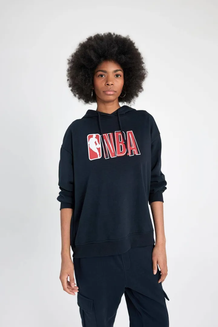 <span class="text-styled__StyledSpan-sc-d280c10c-1 dvOaRP">Defacto< span>بلوز Fit Nba Wordmark Oversize Fit Hooded Sweatshirt ضخیم B3927ax24sp