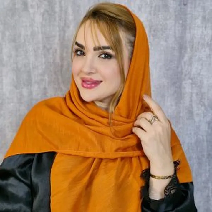 روسری نخی منگوله دار ۳۵۷۰۰۴۶۱