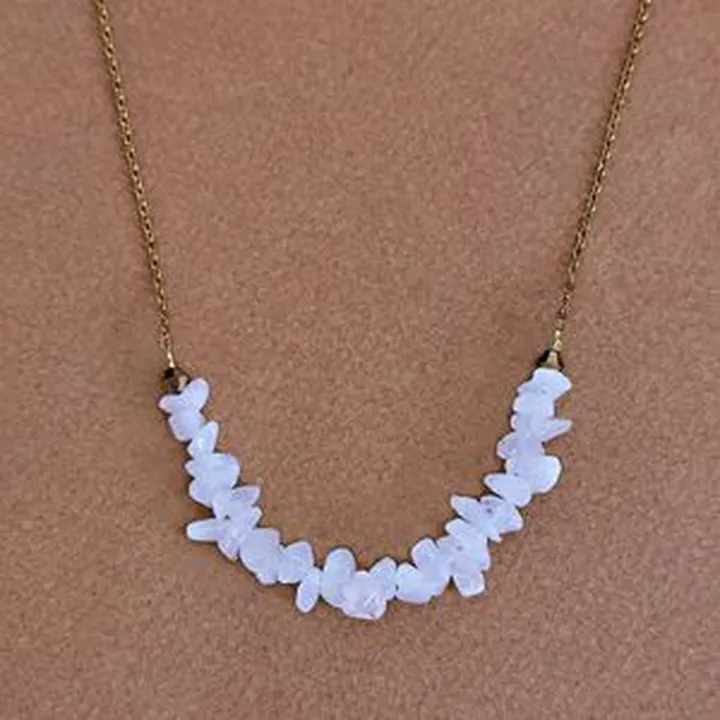 گردنبند زنانه مدل مینیمال سنگ رز کوارتز