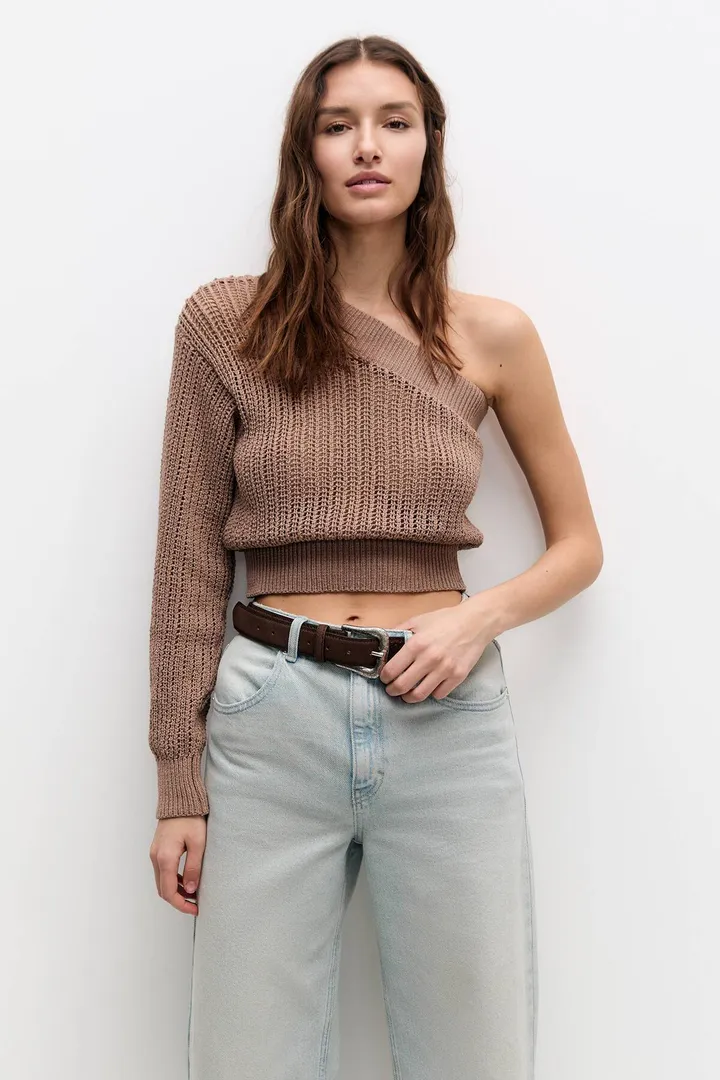 <span class="text-styled__StyledSpan-sc-d280c10c-1 dvOaRP">Pull & Bear< span>ژاکت روباز نامتقارن