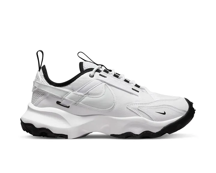 <span class="text-styled__StyledSpan-sc-d280c10c-1 dvOaRP">Nike< span>کفش های روزانه W Tc 7900