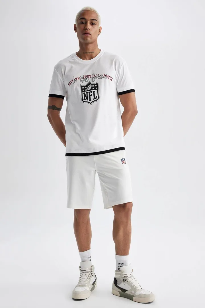 <span class="text-styled__StyledSpan-sc-d280c10c-1 dvOaRP">Defacto< span>Fit Nfl New York Lets Standard Fit Short Leg Short A4001ax23sm