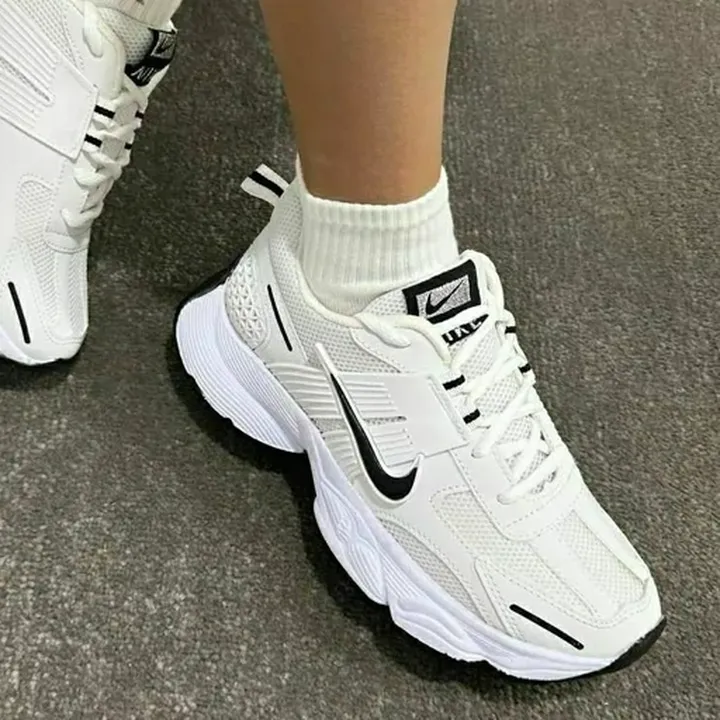 کتونی نایک مشکی سفید کرم زنانه دخترانه کفش ونس نایکی NIKE لژدار لژ دار ورزشی رانینگ چرم طبی سبک راحت راحتی کرمی بیستشش