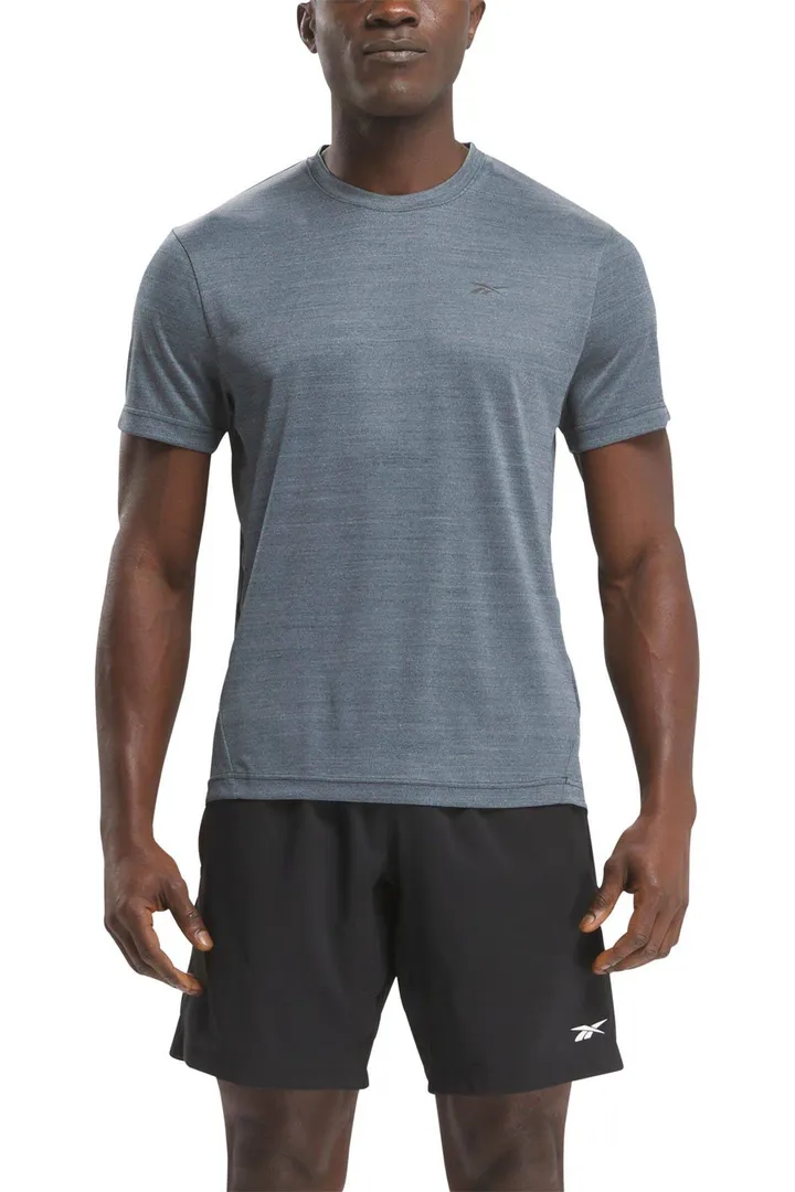 <span class="text-styled__StyledSpan-sc-d280c10c-1 dvOaRP">Reebok< span>تیشرت مردانه آستین کوتاه مشکی