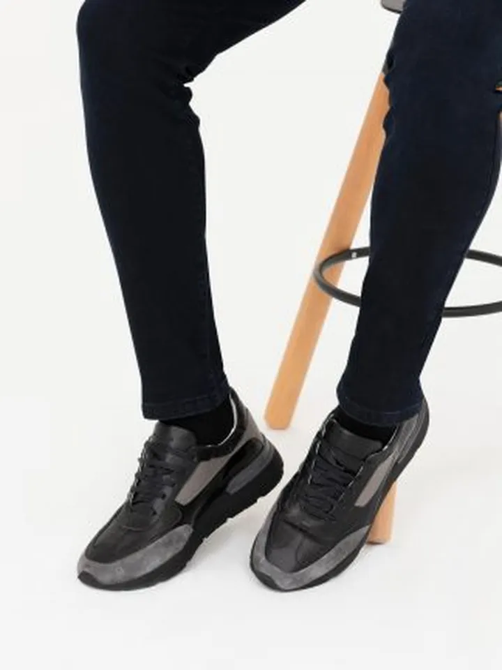 کفش روزمره مردانه مشکی پیرکاردین