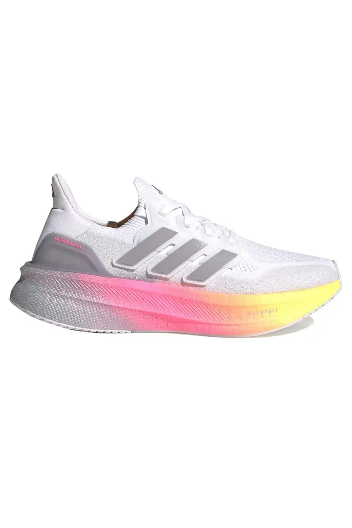 <span class="text-styled__StyledSpan-sc-d280c10c-1 dvOaRP">adidas< span>کفش دویدن زنانه سفید ID8840 ULTRABOOST 5 W